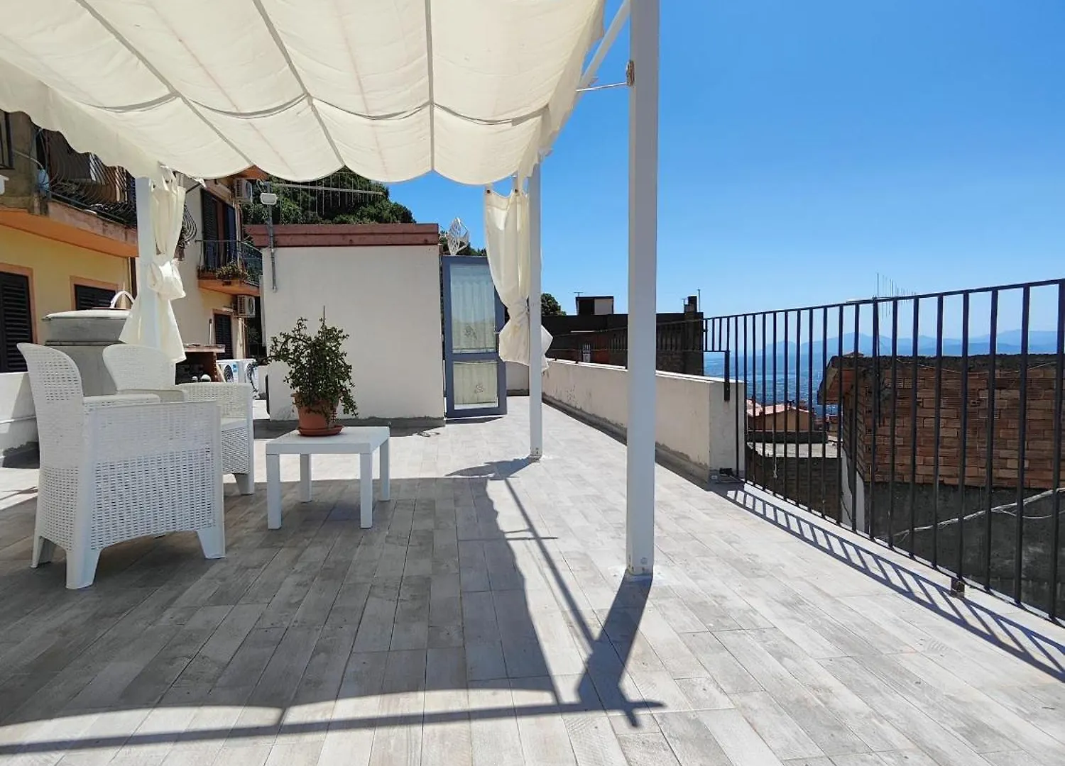 Casa de Férias Dommu De Nannai Moro: Appartamento Con Terrazza Baunei