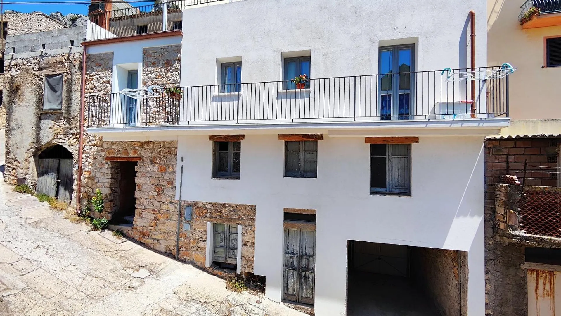 Casa de Férias Dommu De Nannai Moro: Appartamento Con Terrazza Baunei