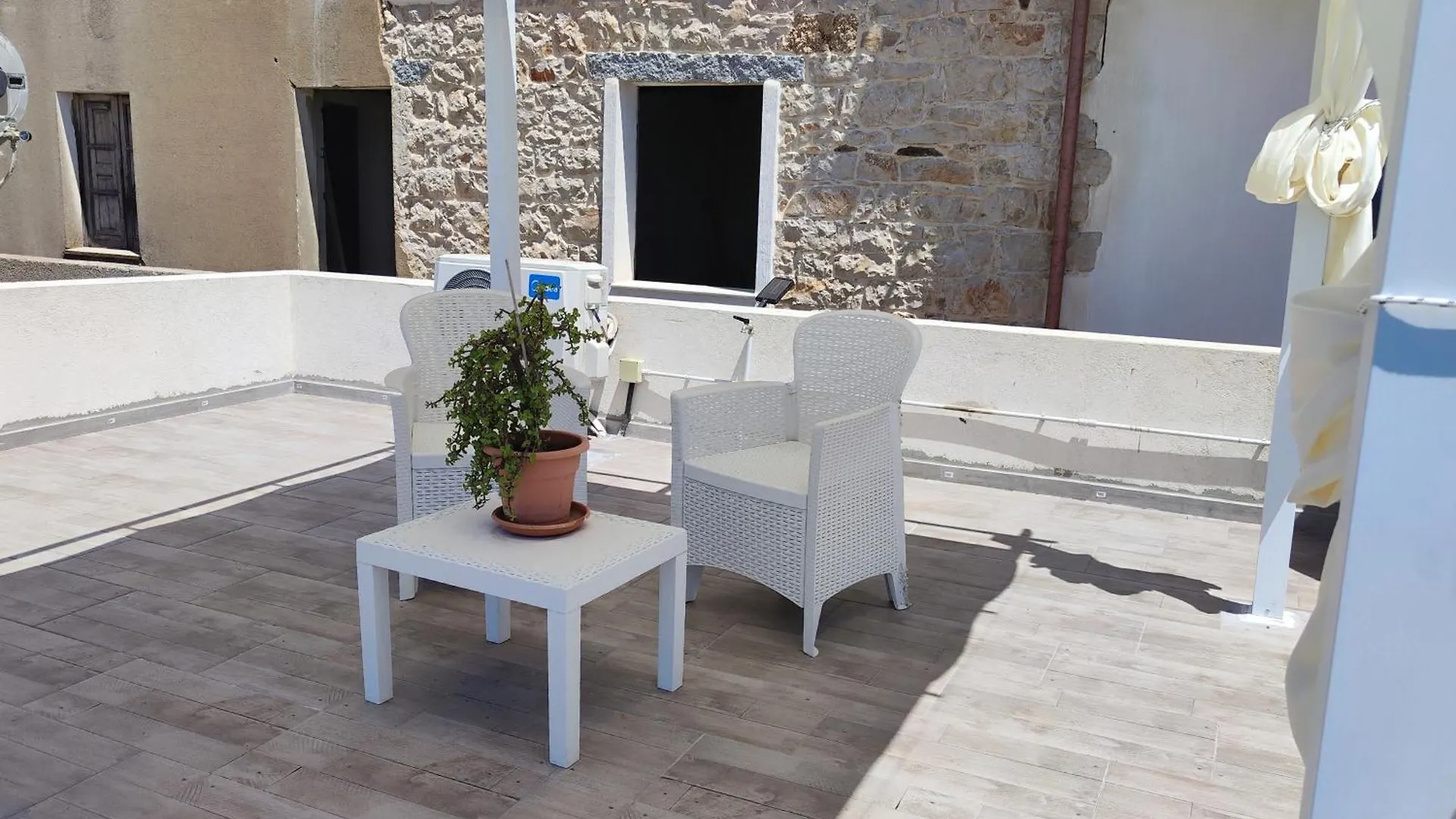 Casa de Férias Dommu De Nannai Moro: Appartamento Con Terrazza Baunei