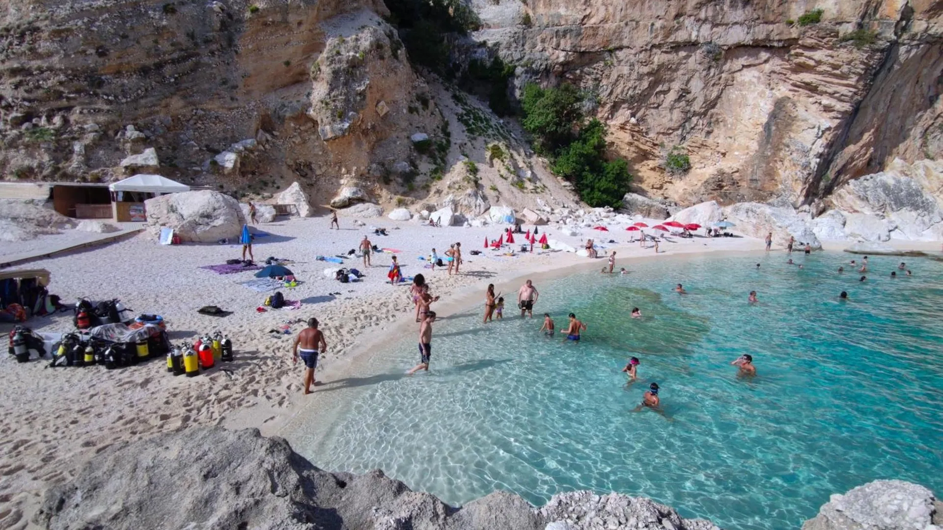 Dommu De Nannai Moro: Appartamento Con Terrazza Baunei Casa de Férias